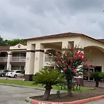 Homebridge Inn And Suites