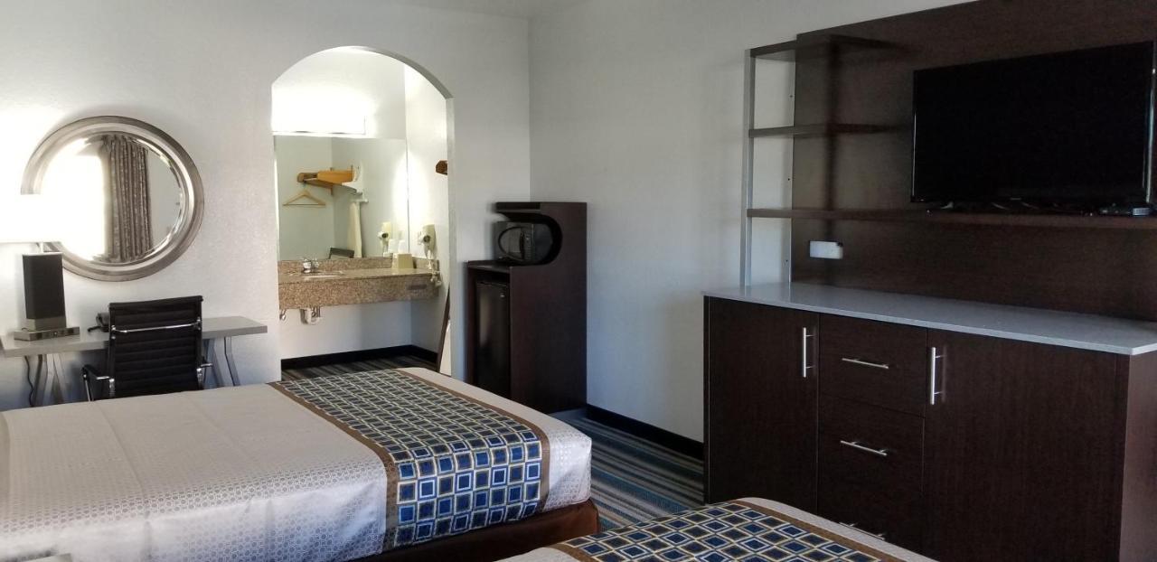 Homebridge And Motel Beaumont