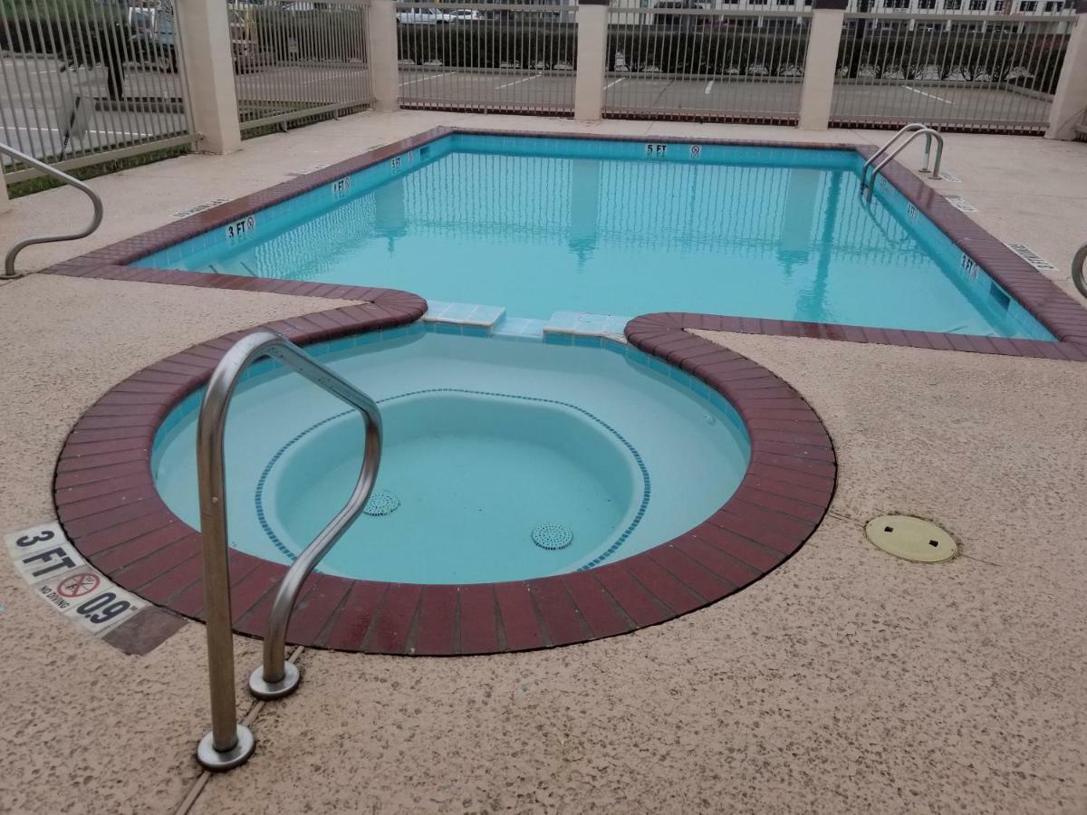 Homebridge And Motel 2*